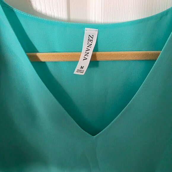 Zenana Outfitters Layered Sleeve Turqoise Blouse Size Medium - Picture 3 of 7